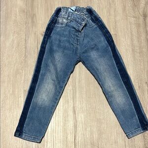 Stylish Blue Denim Jeans with Dark Side Stripes